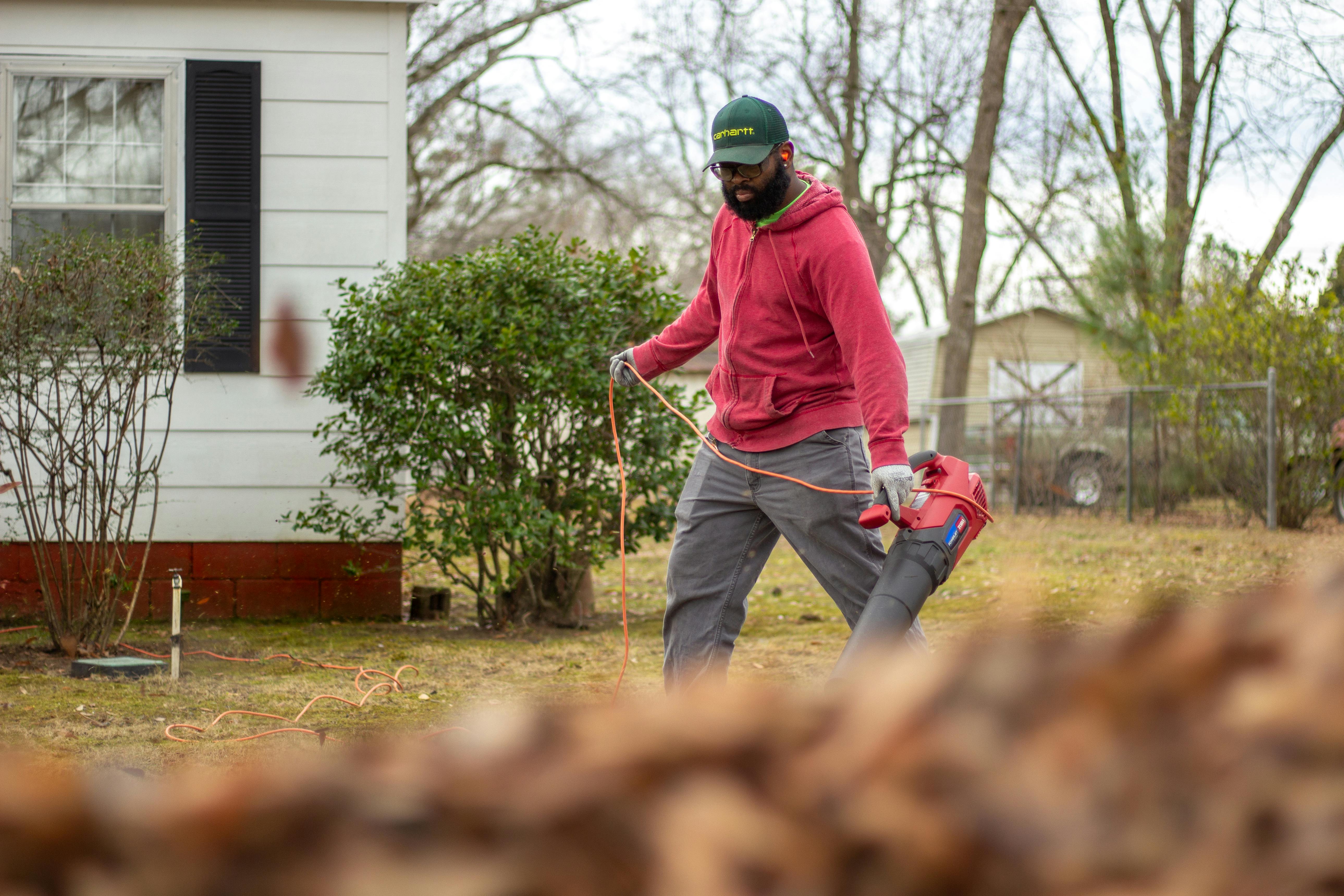 Leaf blowing service